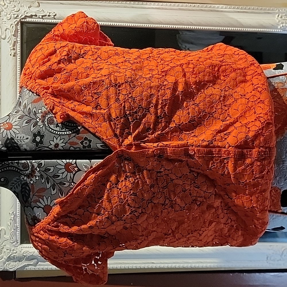 GUC Lace button front blouse